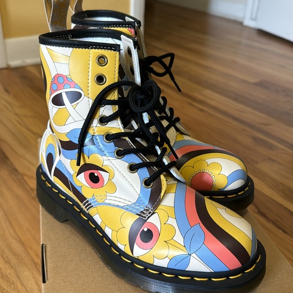 Dr. Martens Vegan 1460 Retro Ray Kemble Boot Parchment Beige 6 - Picture 3 of 13